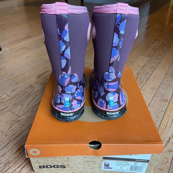 Bogs Owl Print Rain/Winter Boots - Size 1 - Picture 3 of 5
